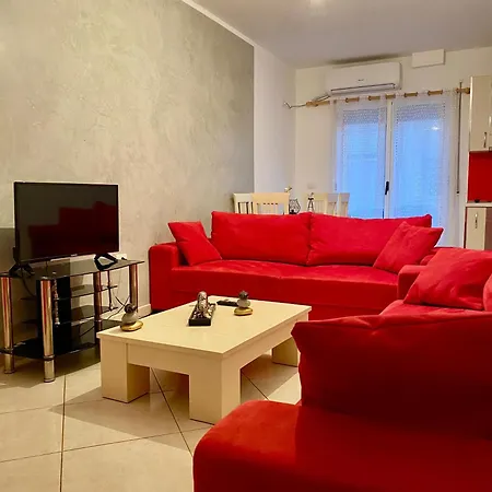 דירה Pau Apartament