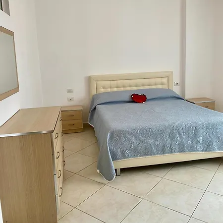 Pau Apartament * Vlorë